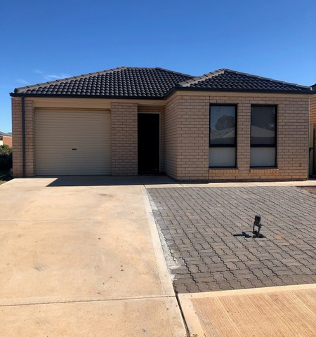 15 Dawn Street, Whyalla Stuart SA 5608