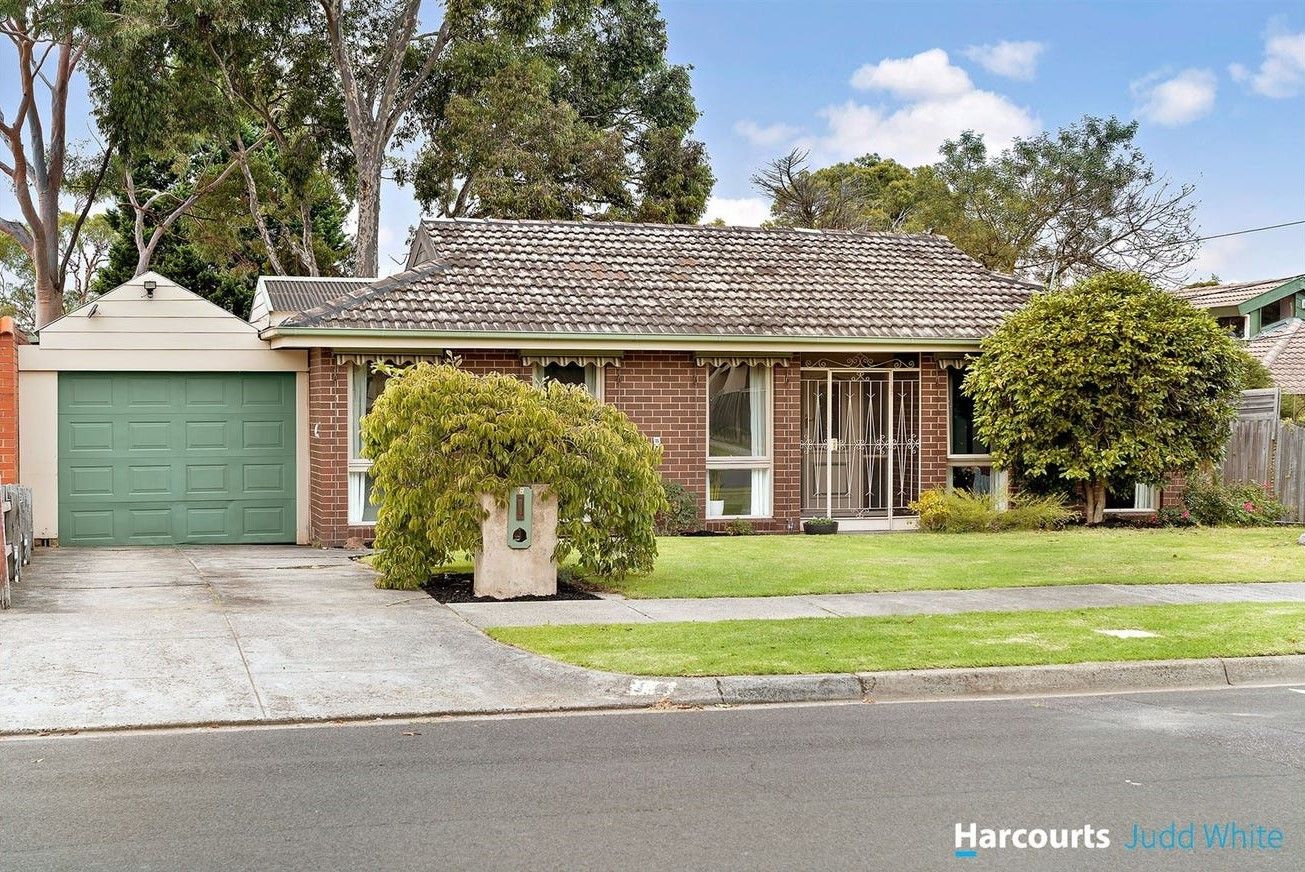 4 bedrooms House in 18 Plymouth Street GLEN WAVERLEY VIC, 3150