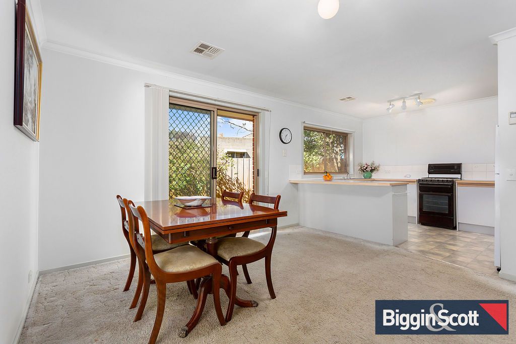 2/35 Lasiandra Avenue, Forest Hill VIC 3131, Image 2