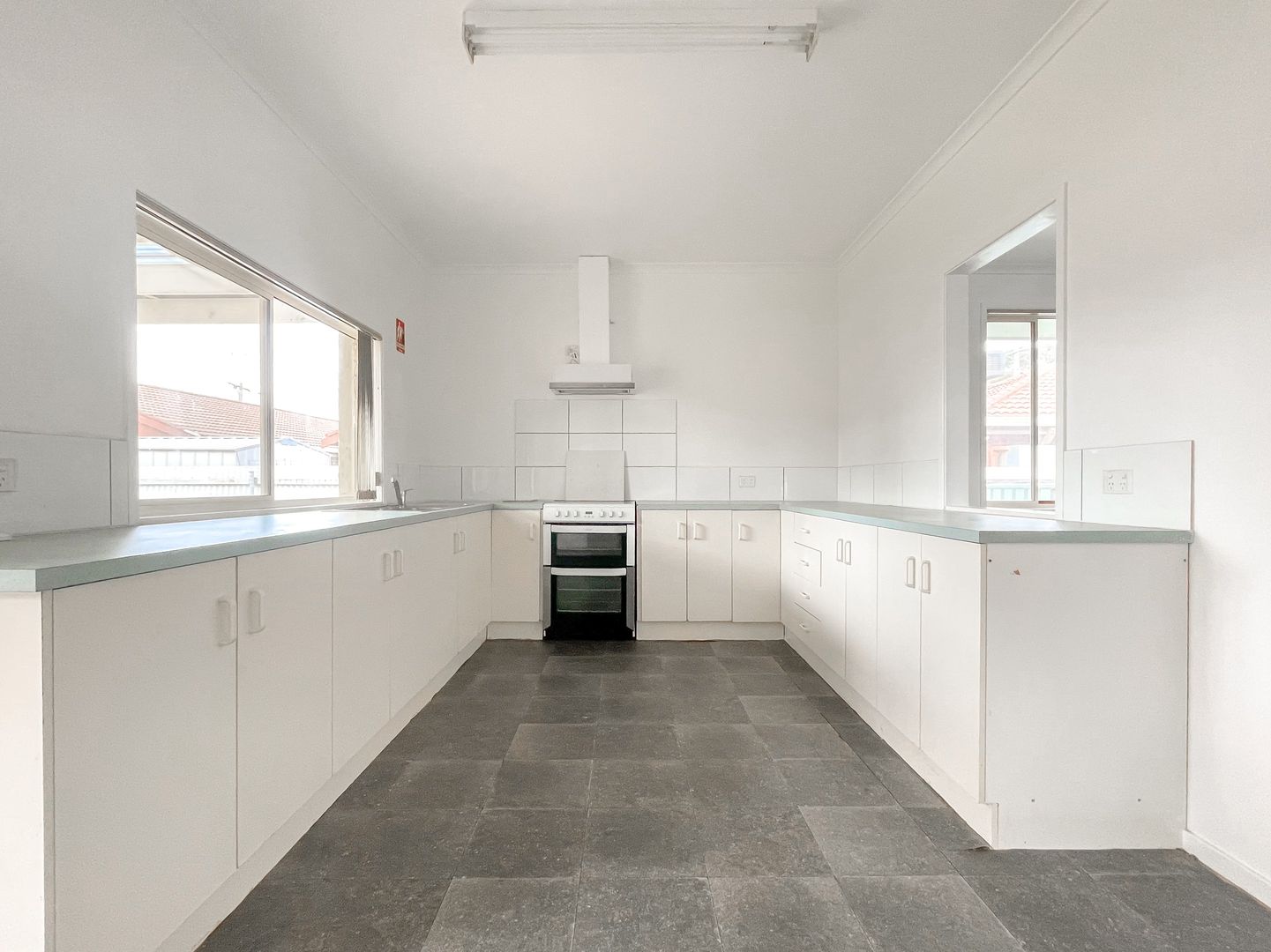 Kerang VIC 3579 4 beds house for Rent, 400 16930560 Domain