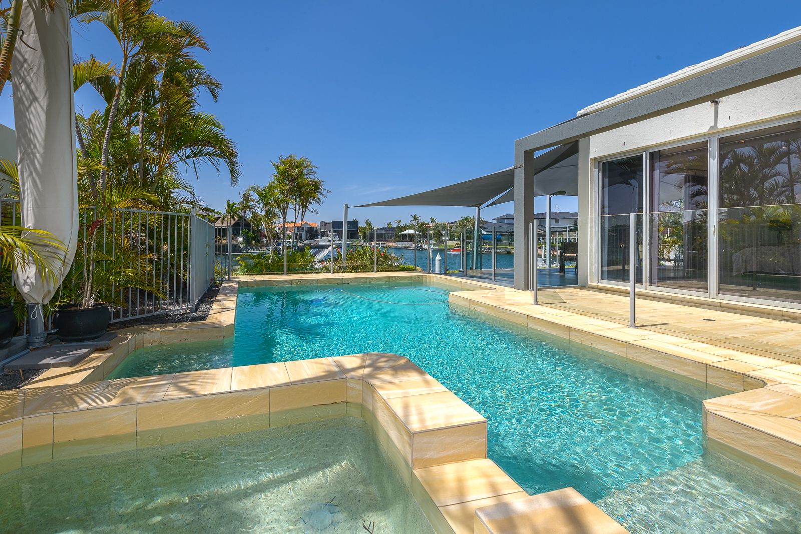 63 Sundance Way, Runaway Bay QLD 4216, Image 2