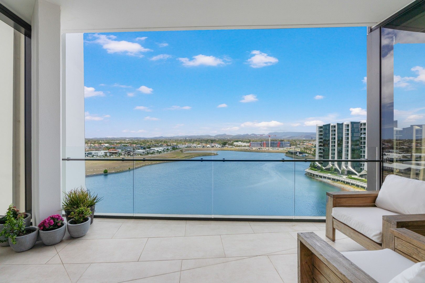 2907/2 The Lanes Boulevard, Mermaid Waters QLD 4218, Image 0