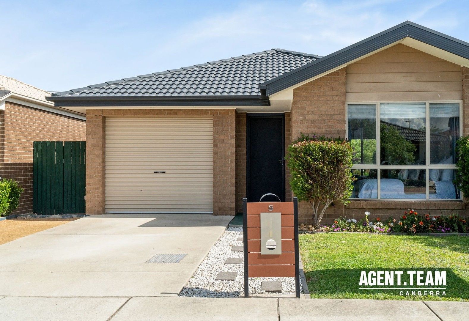 5 Ida Birchall Crescent, Macgregor ACT 2615, Image 1