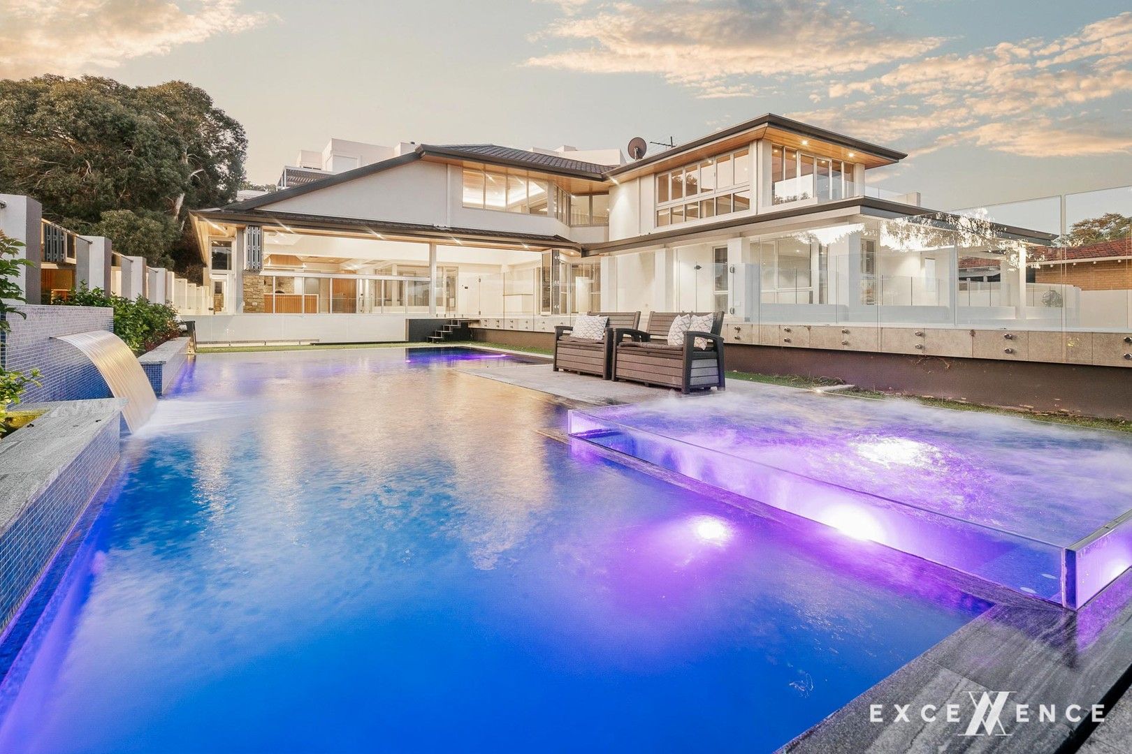 5 bedrooms House in  CITY BEACH WA, 6015