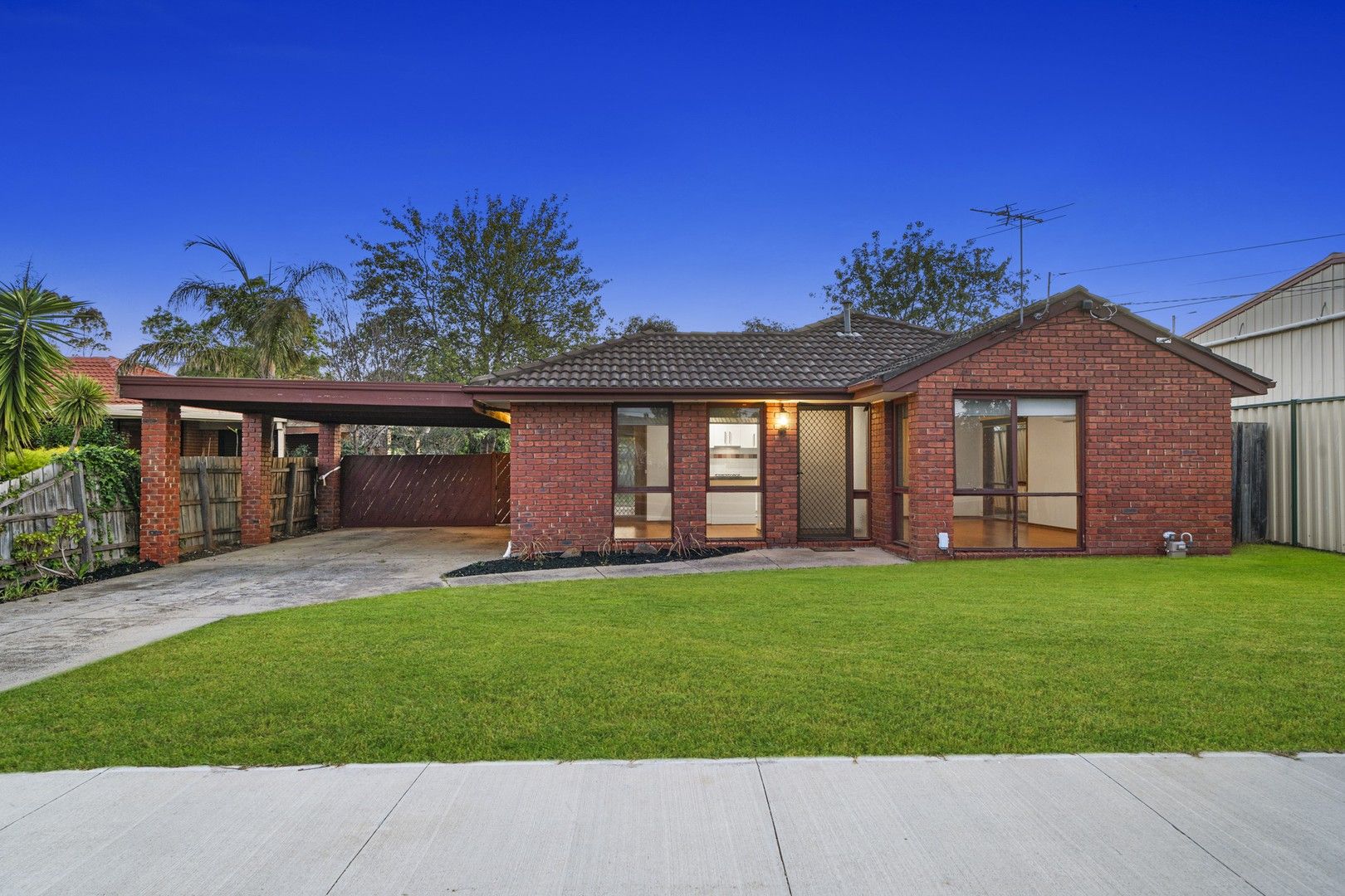 3 bedrooms House in 43 Valewood Drive WYNDHAM VALE VIC, 3024