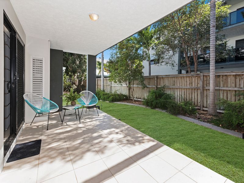 1/321-341 Angus Smith Drive, Douglas QLD 4814, Image 2