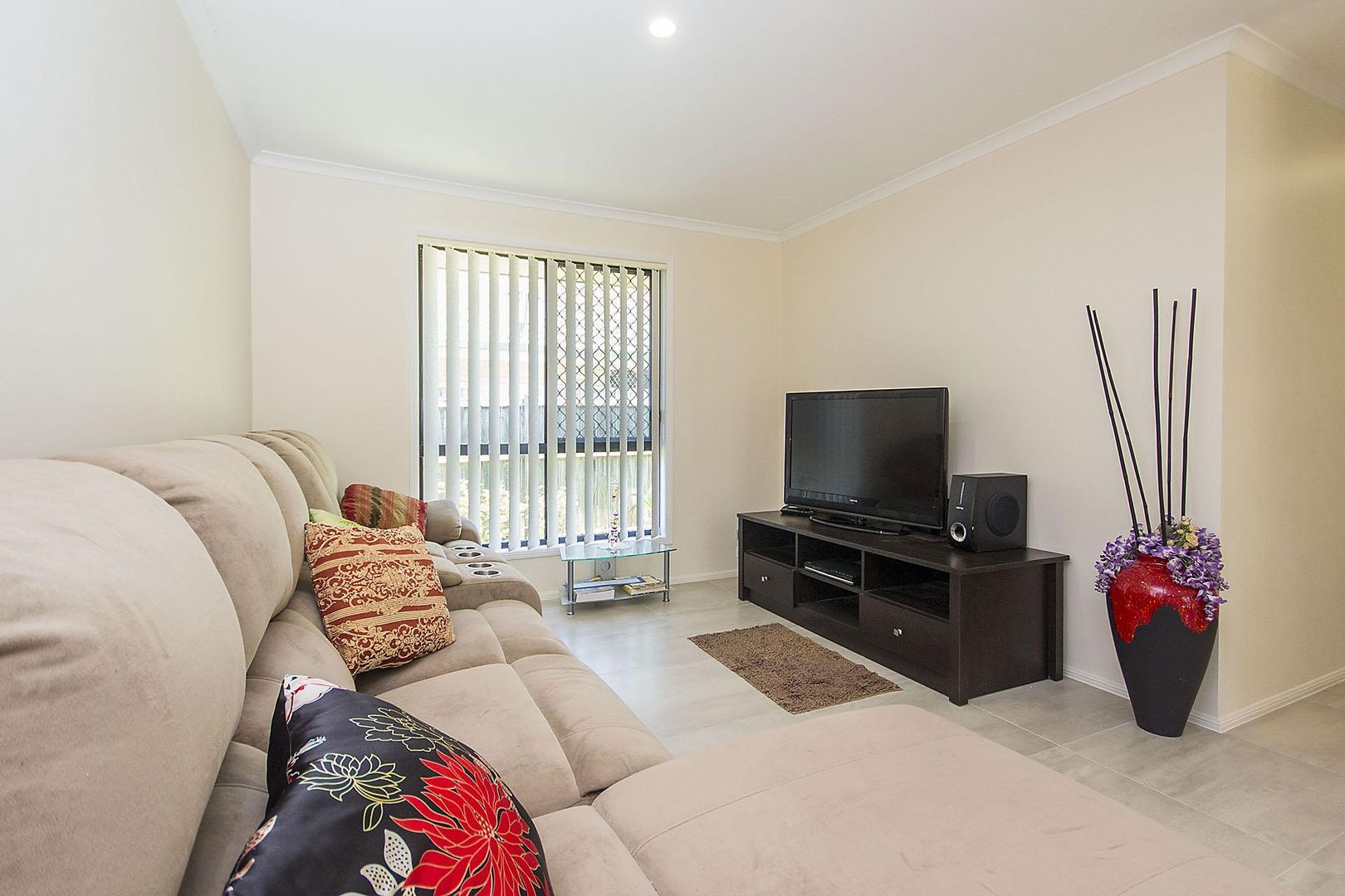 26 Rossmore Street, Nerang QLD 4211, Image 1