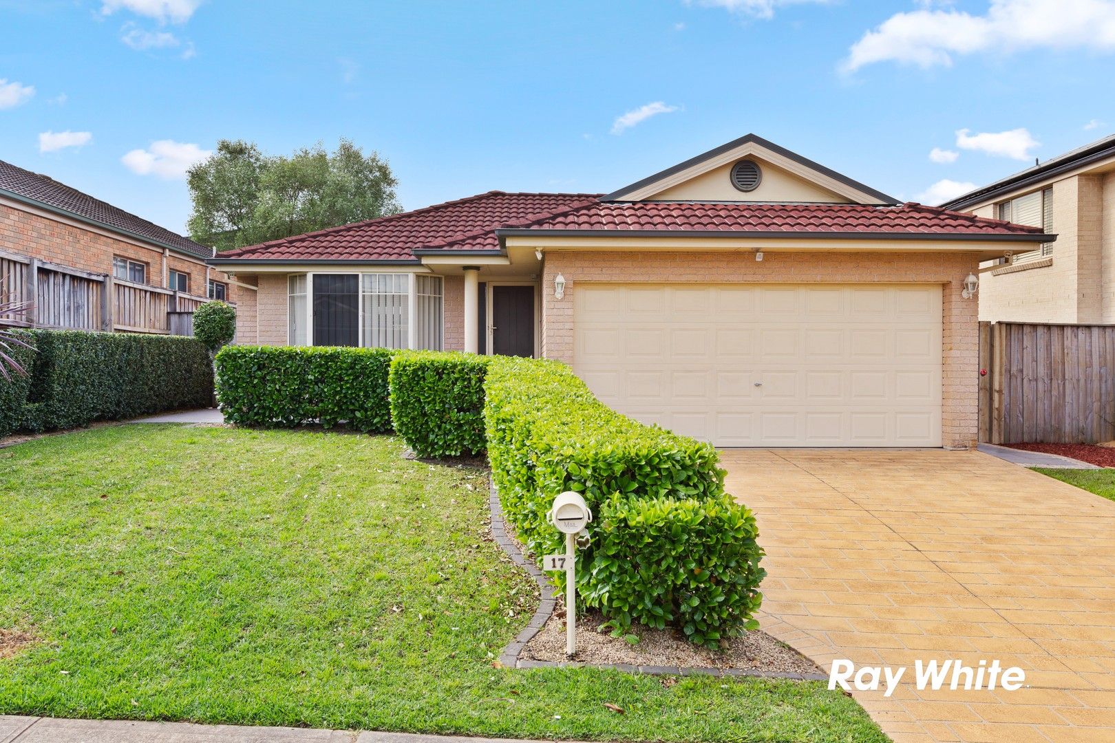 4 bedrooms House in 17 Leilani Street KELLYVILLE RIDGE NSW, 2155