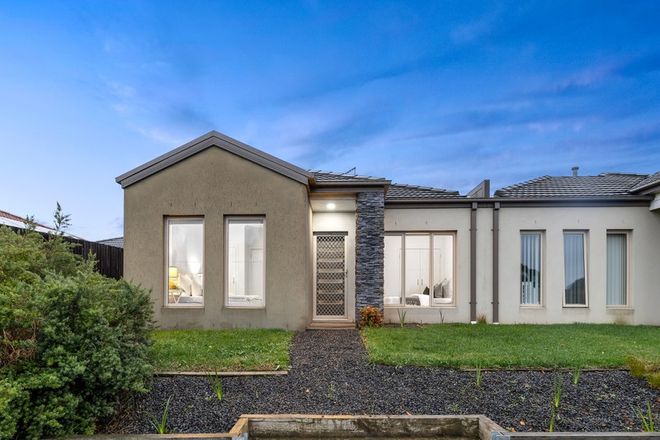 Picture of 15 McCleneghan Place, PAKENHAM VIC 3810
