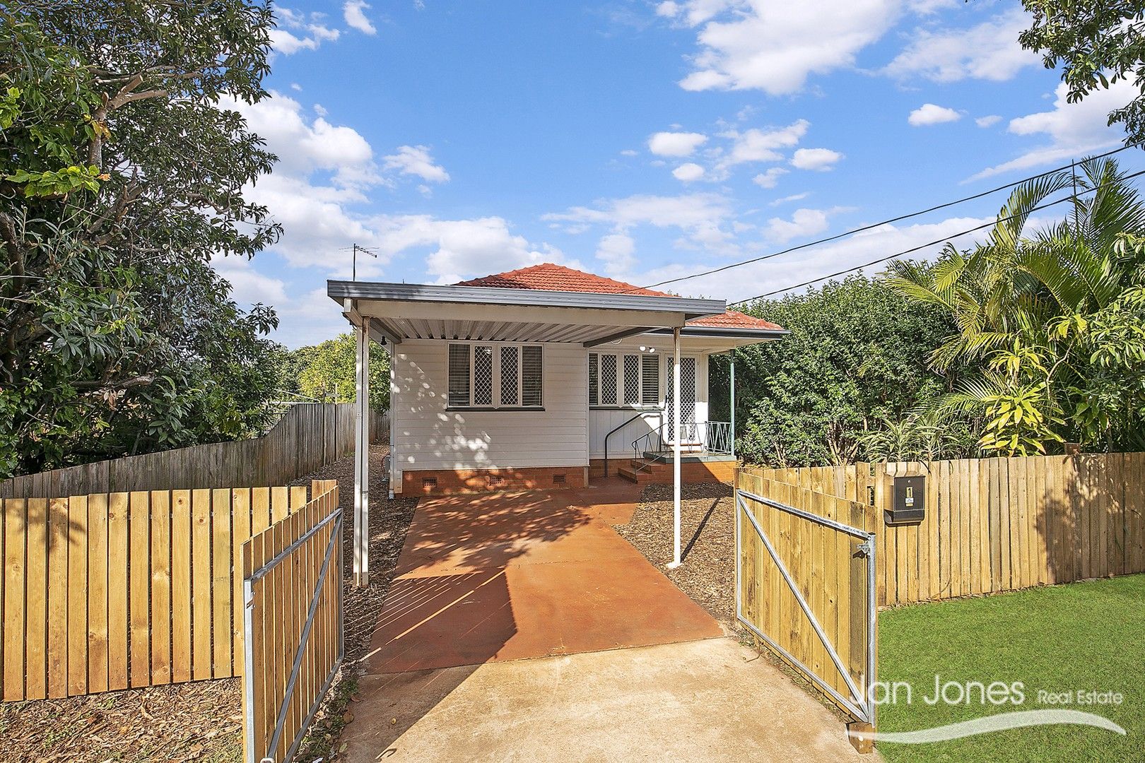 1 Pearl St, Scarborough QLD 4020, Image 0