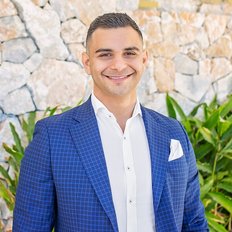 Dimitri Loukaras, Sales representative