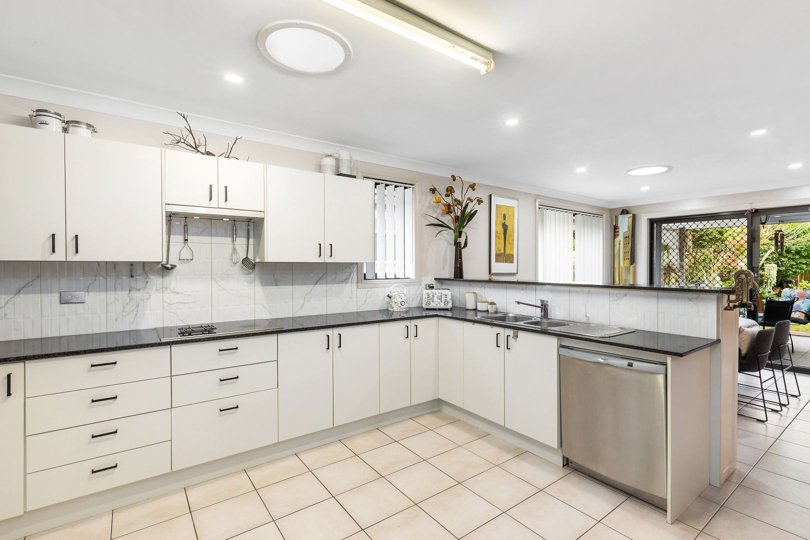 2/13 Priestman Avenue, Umina Beach NSW 2257, Image 2