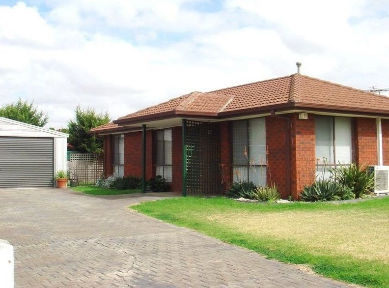 3 bedrooms House in 359 Taylors Road KINGS PARK VIC, 3021