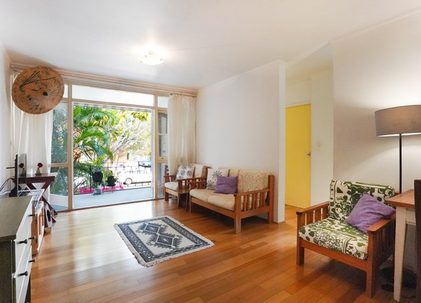 2/17 Grafton Crescent, Dee Why NSW 2099