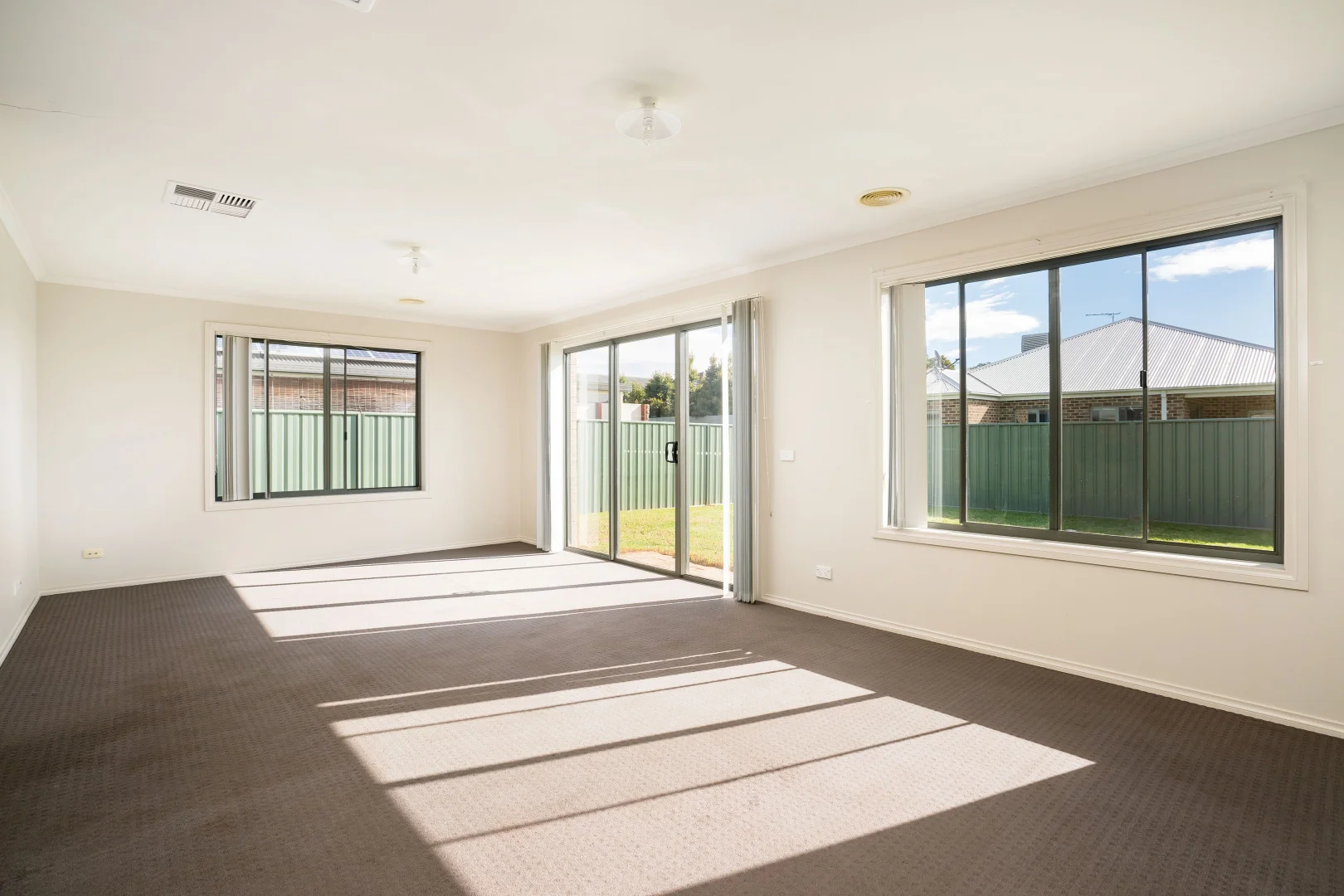 76 VICTORIA CROSS PARADE, Wodonga VIC 3690 | Domain