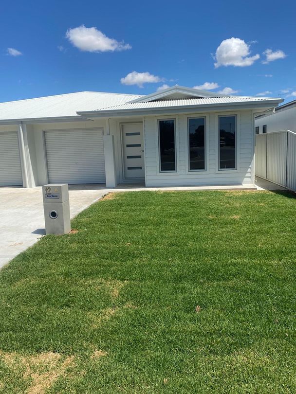 4 bedrooms House in B/12 Teatree Avenue LEETON NSW, 2705