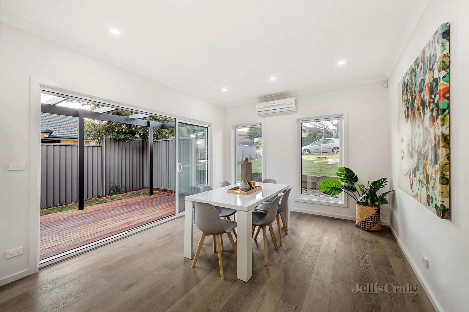 1/21 Hillside Grove, Airport West VIC 3042, Image 2