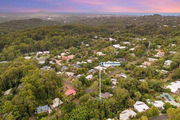 Simon Helberg Slashed the Price On His Ultra-Cheerful Los Feliz Home