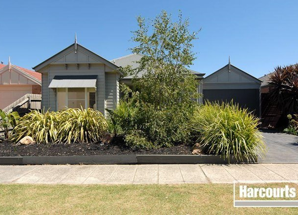 5 Paterson Drive, Lynbrook VIC 3975