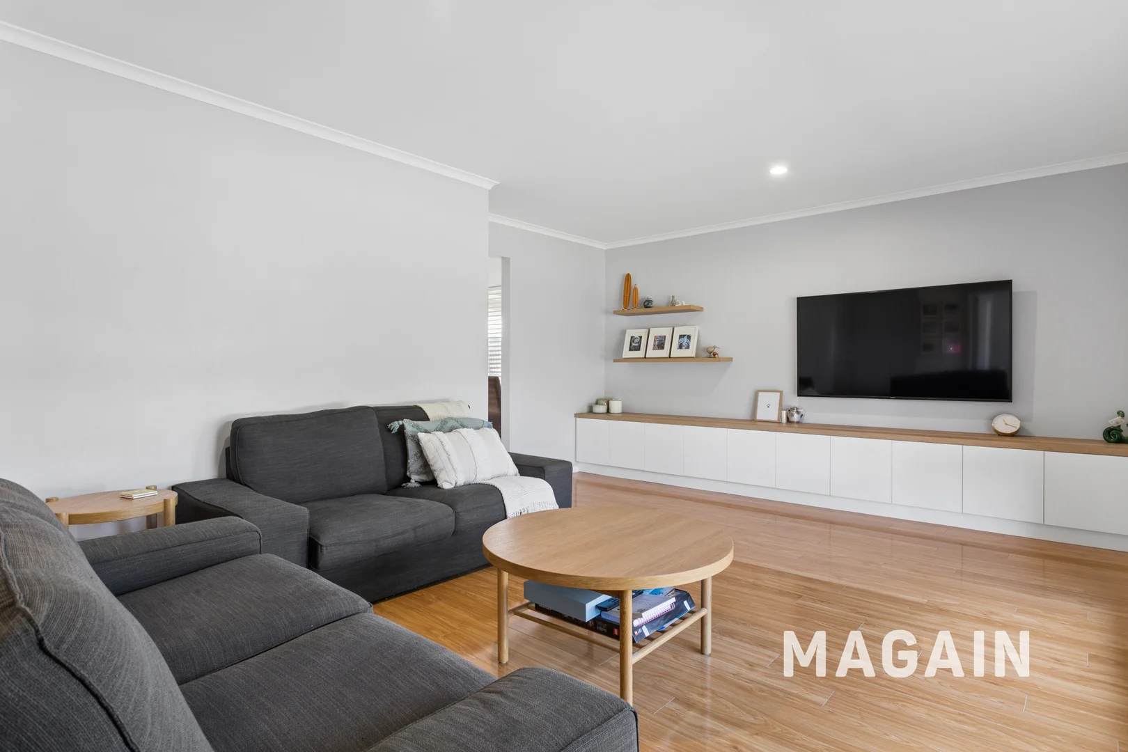 Additional image 4 of 10 Barnes Crescent, Woodcroft SA 5162