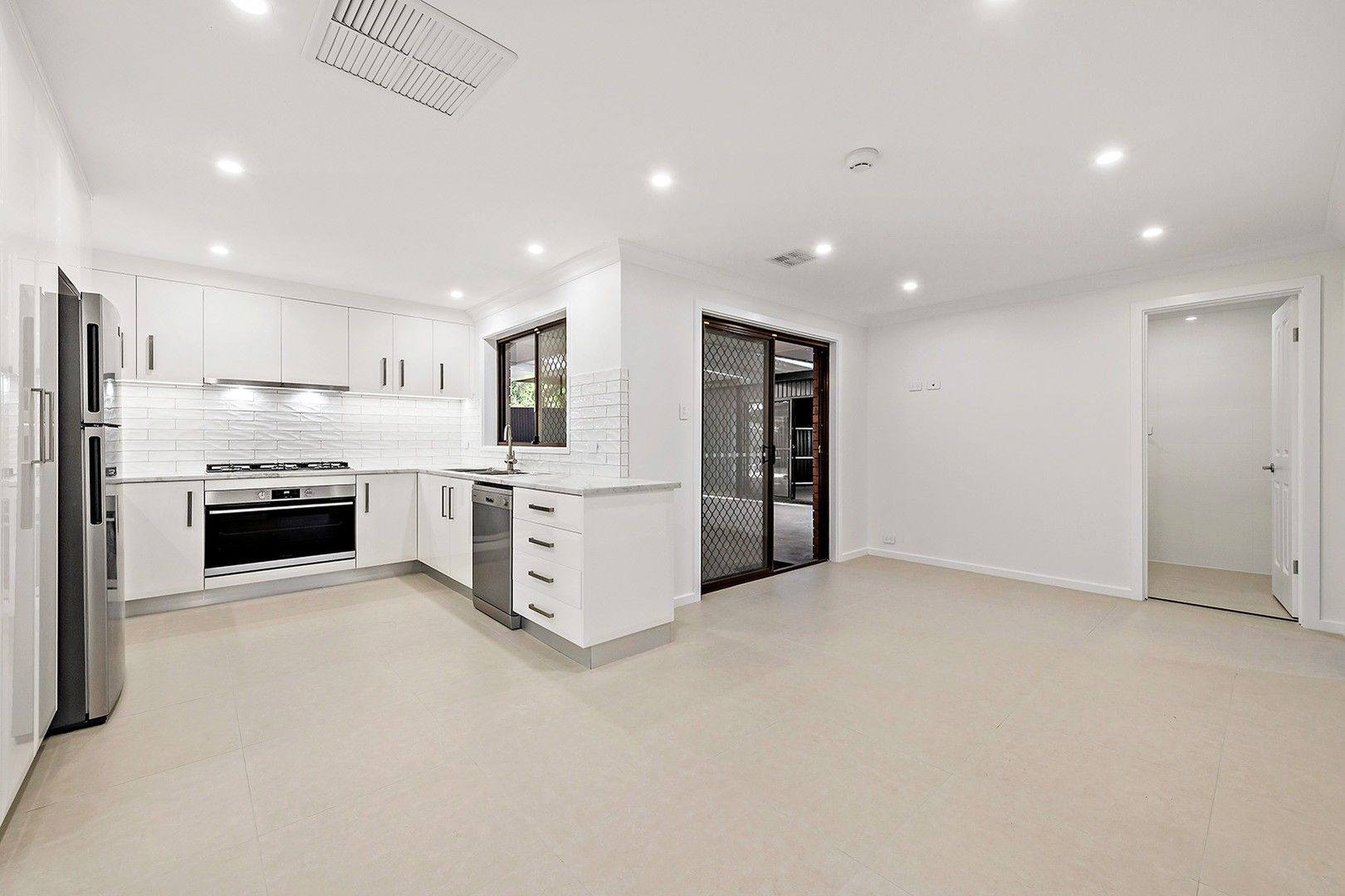 16 Japonica Crescent, Parafield Gardens SA 5107, Image 0