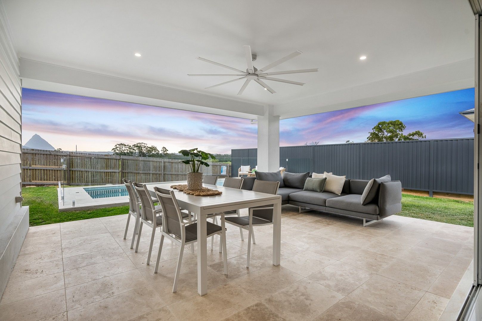 4 bedrooms House in 8 Goshawk Street GLASS HOUSE MOUNTAINS QLD, 4518