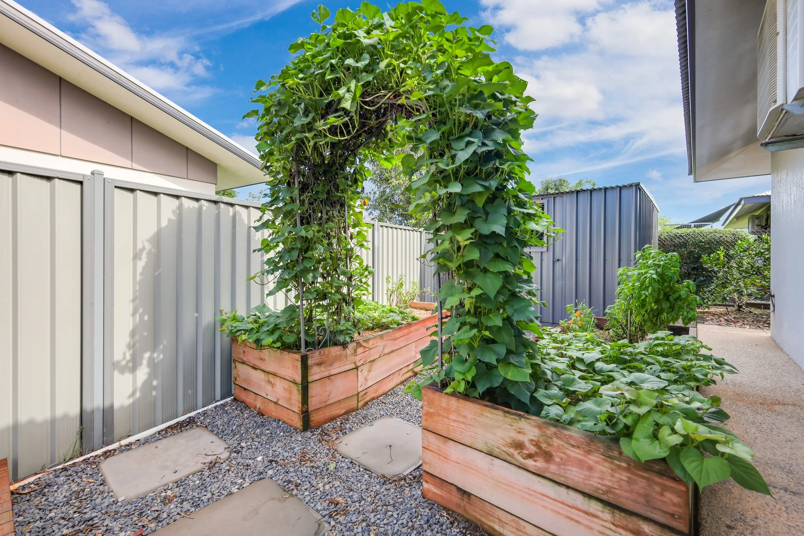 Additional image 23 of 20 Stephanie Steet, Bellamack NT 0832