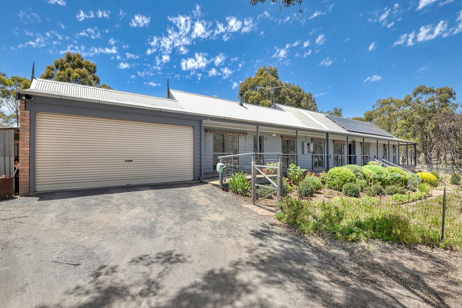 61 Arcadia Court, Simson VIC 3465, Image 1