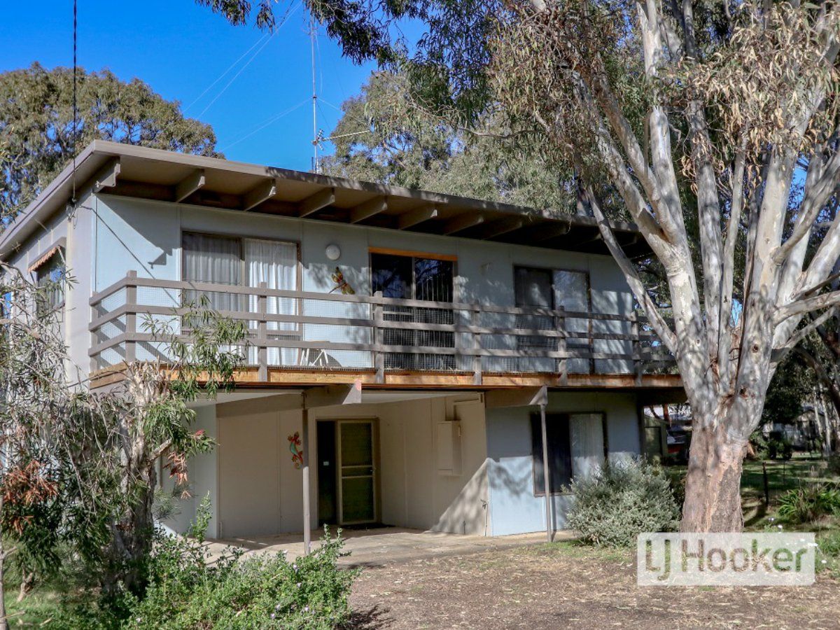 3 bedrooms House in 7 Fifth Parade RAYMOND ISLAND VIC, 3880