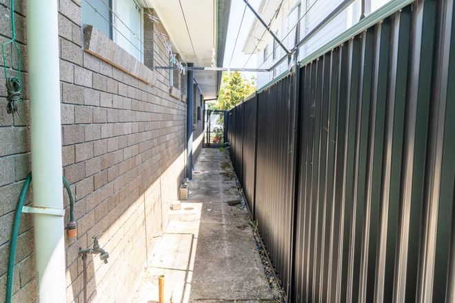 40 Dawn Parade Miami 4220 - Image 6