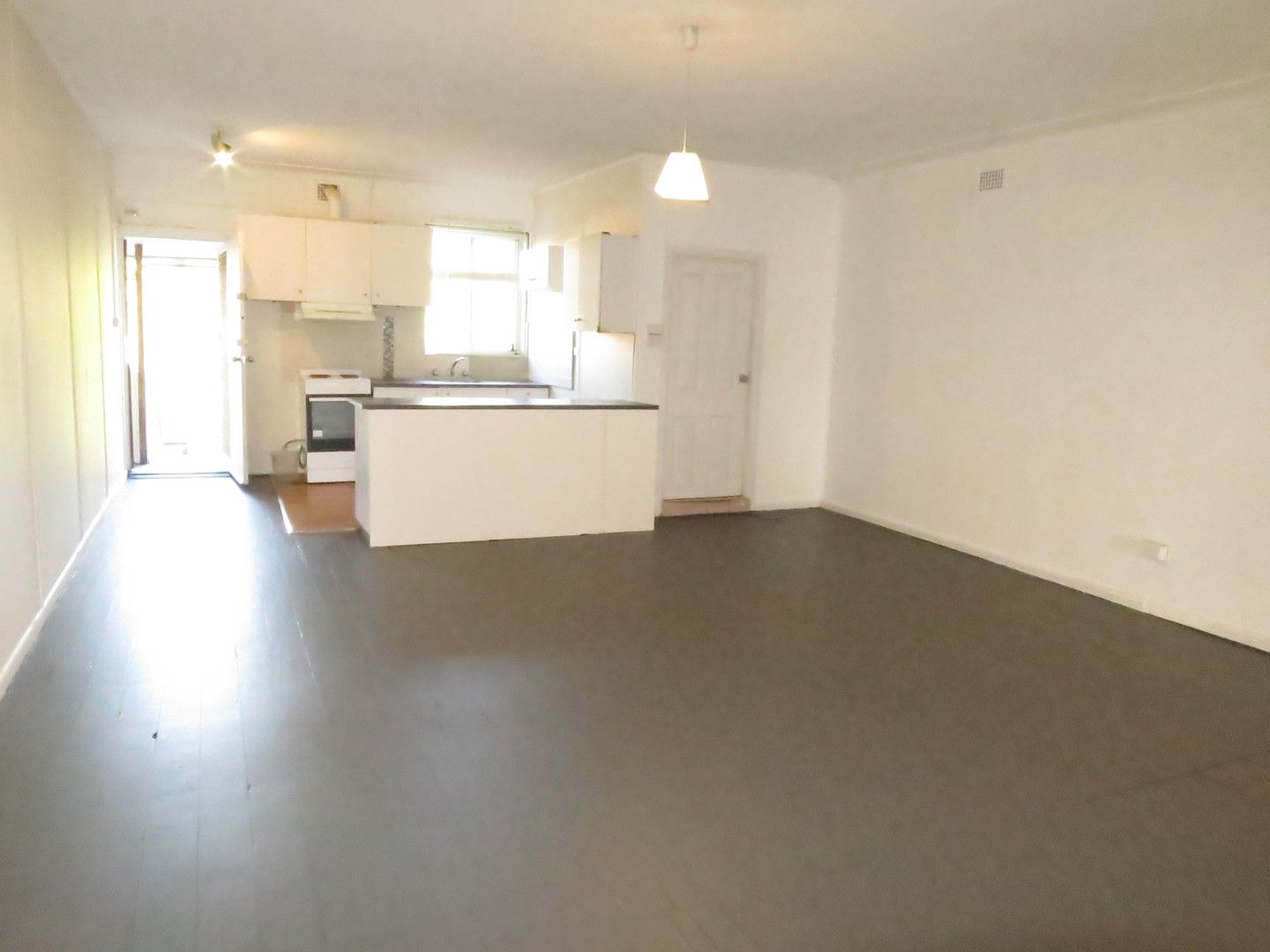 2 bedrooms Apartment / Unit / Flat in 2/284-286 Belmore Road RIVERWOOD NSW, 2210