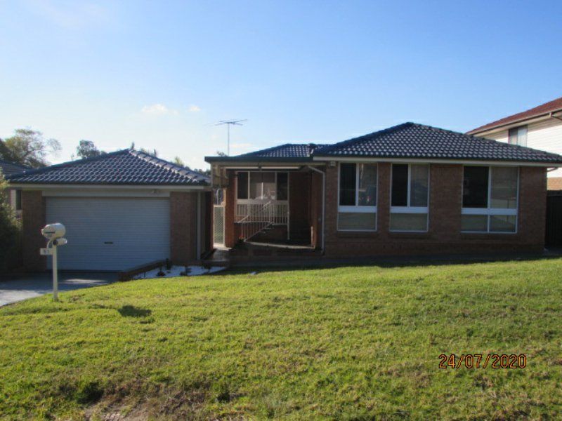 4 bedrooms House in 61 Demetrius Place ROSEMEADOW NSW, 2560