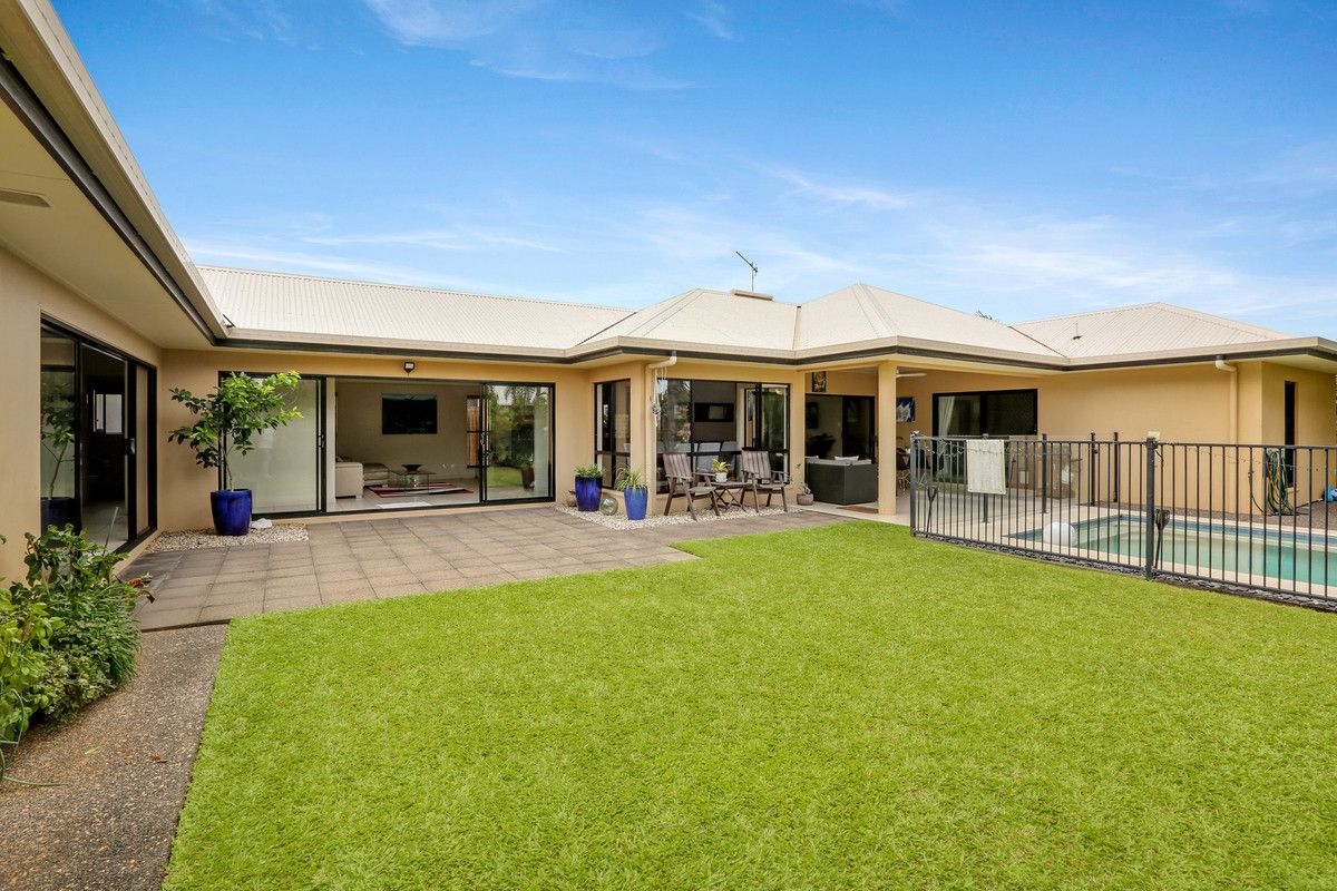 11 Norfolk Circuit, Redlynch QLD 4870, Image 2