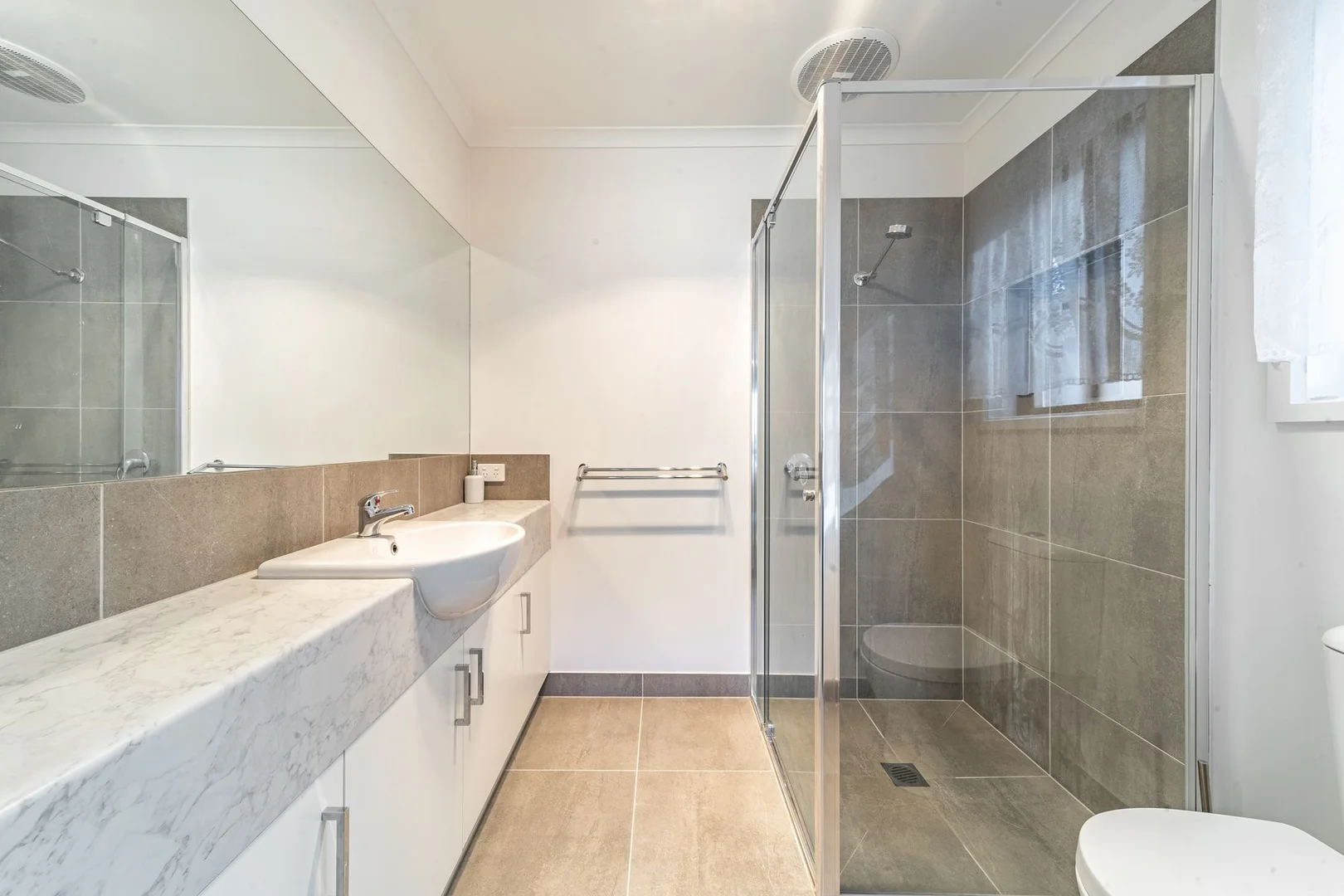 Additional image 10 of 54C Helm Street, Kangaroo Flat VIC 3555