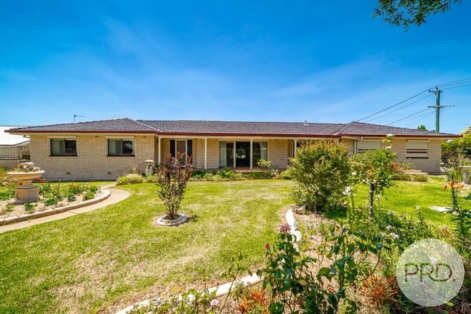 Picture of 34 Balmoral Crescent, LAKE ALBERT NSW 2650