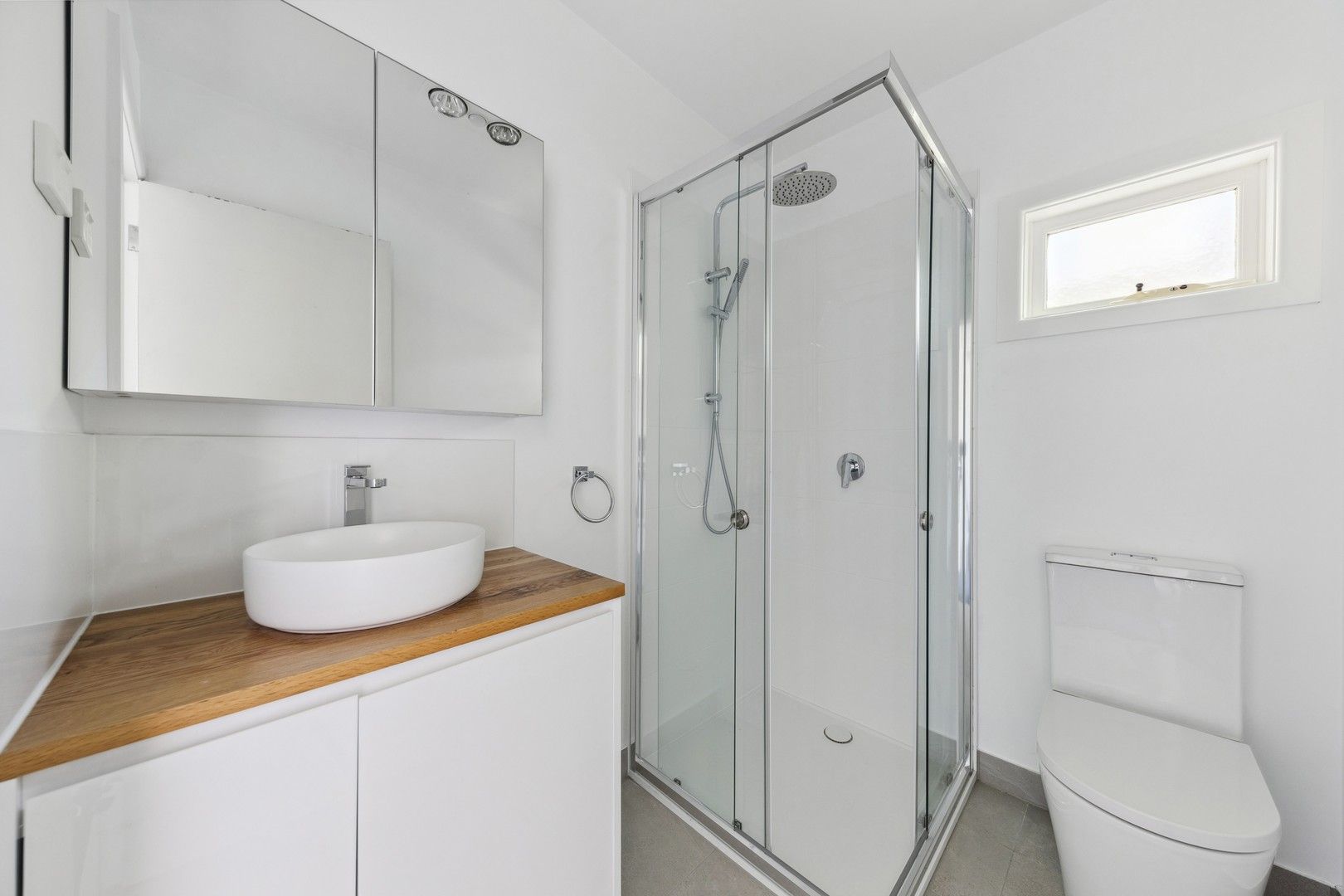 2 bedrooms Apartment / Unit / Flat in 1/55 Bayside Avenue EDITHVALE VIC, 3196