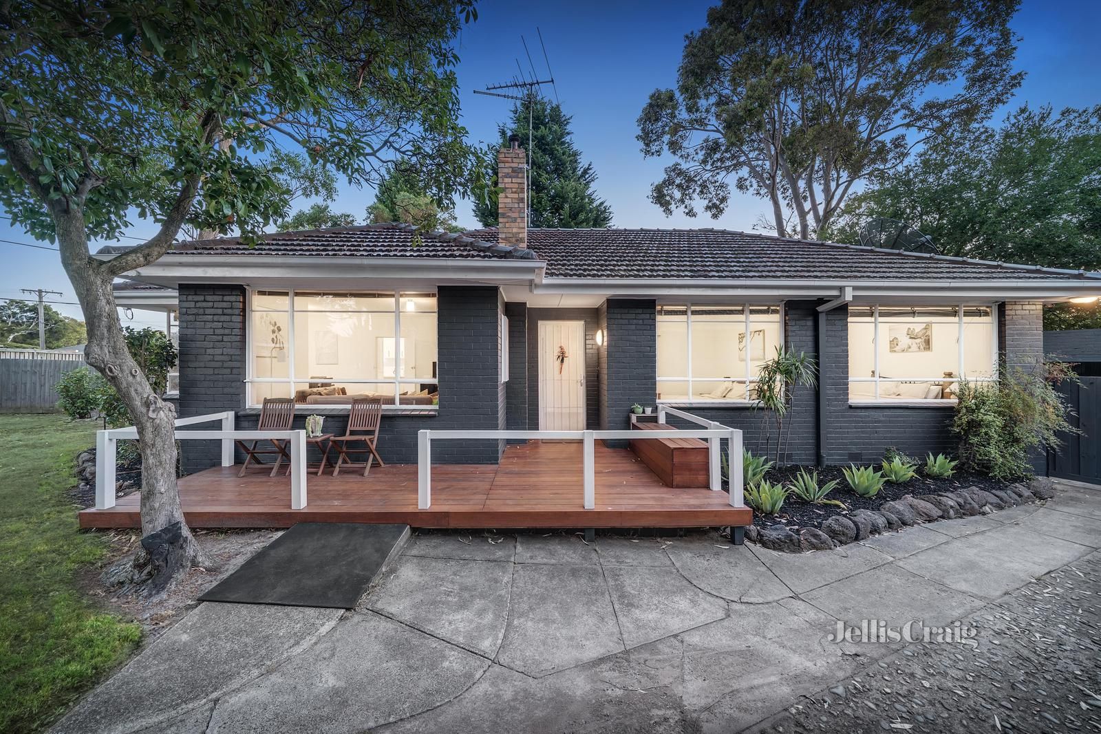 38 Deanswood Road, Forest Hill VIC 3131, Image 1