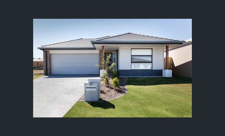 4 bedrooms House in 17 Rockford St PIMPAMA QLD, 4209