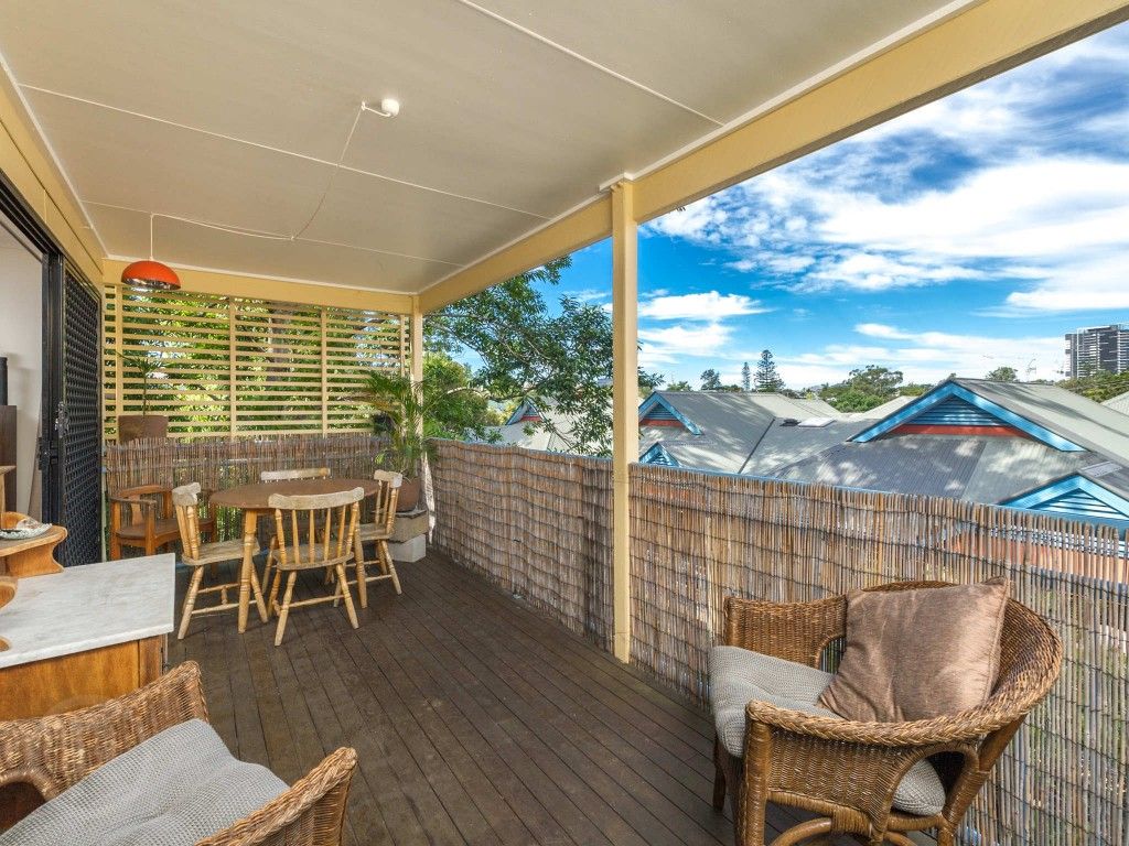 25 Latona Street, PADDINGTON QLD 4064, Image 2