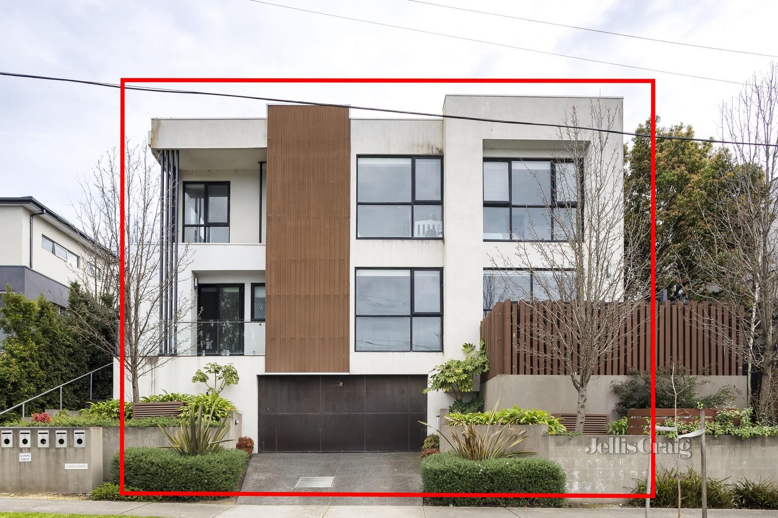 4 bedrooms Townhouse in 1/6 Hill Court DONCASTER VIC, 3108