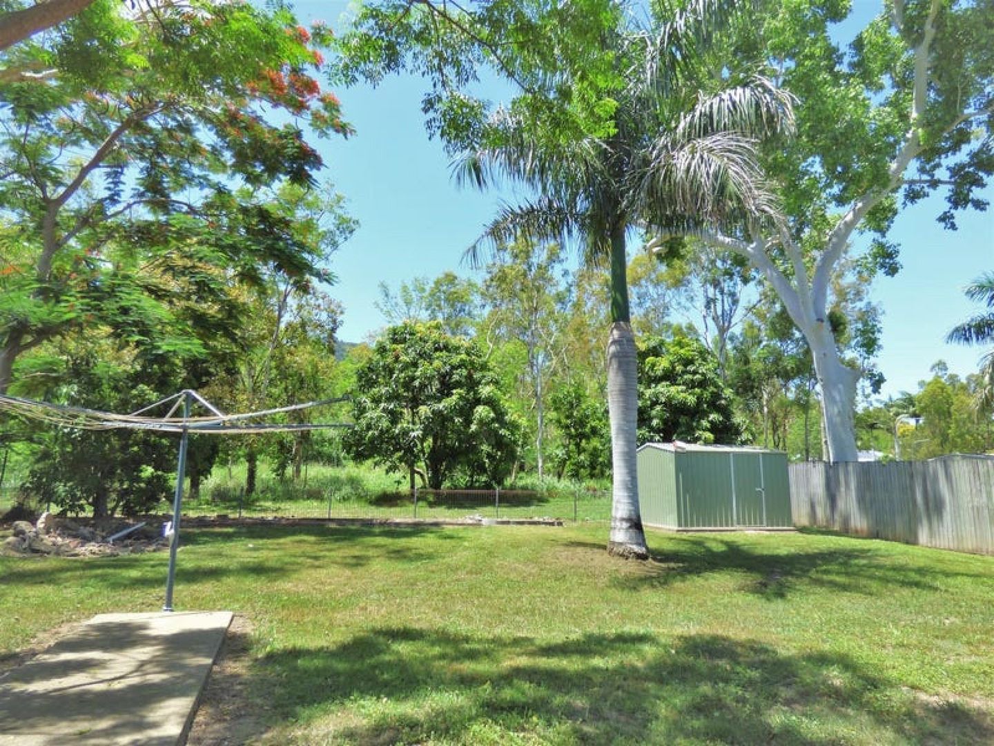 204 Shute Harbour Road, Cannonvale QLD 4802 House For Rent 500