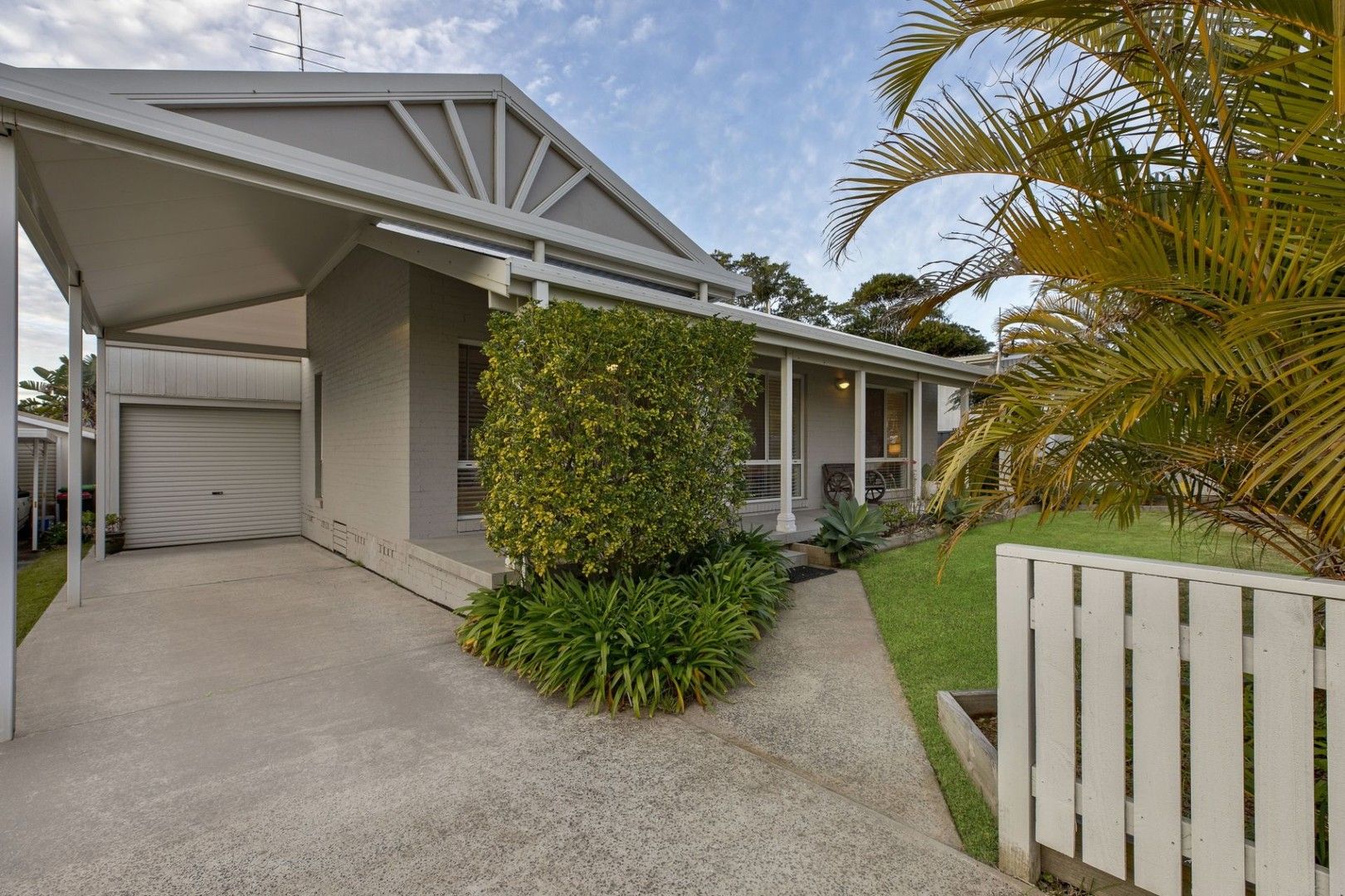 4 bedrooms House in 26 Ventura Avenue BATEAU BAY NSW, 2261
