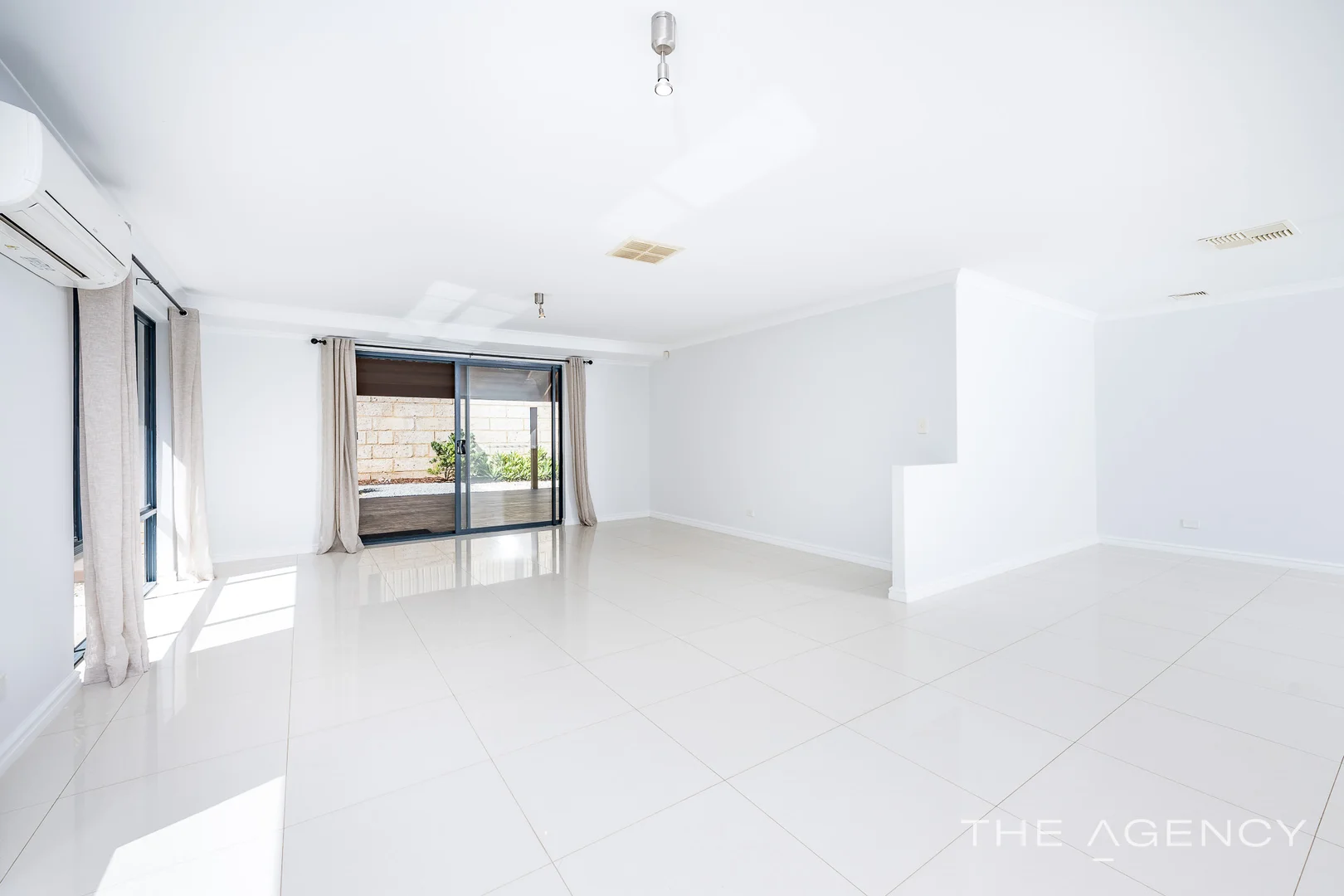 Additional image 14 of 75 Jindalee Boulevard, Jindalee WA 6036