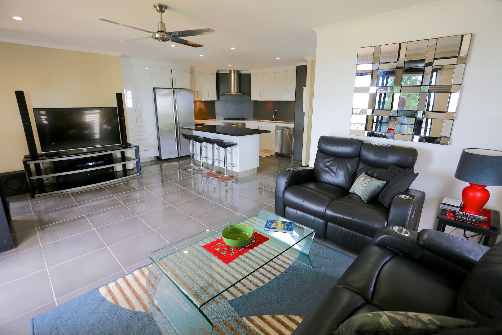 3/46 Ferguson Street, Emu Park QLD 4710, Image 2