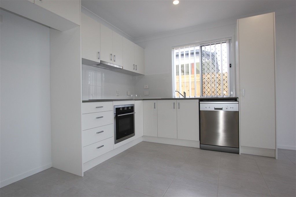 1 & 2/3 Maywood St, Loganlea QLD 4131, Image 2