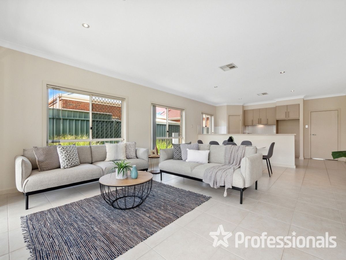 61 Lord Howe Crescent, Mawson Lakes SA 5095, Image 2