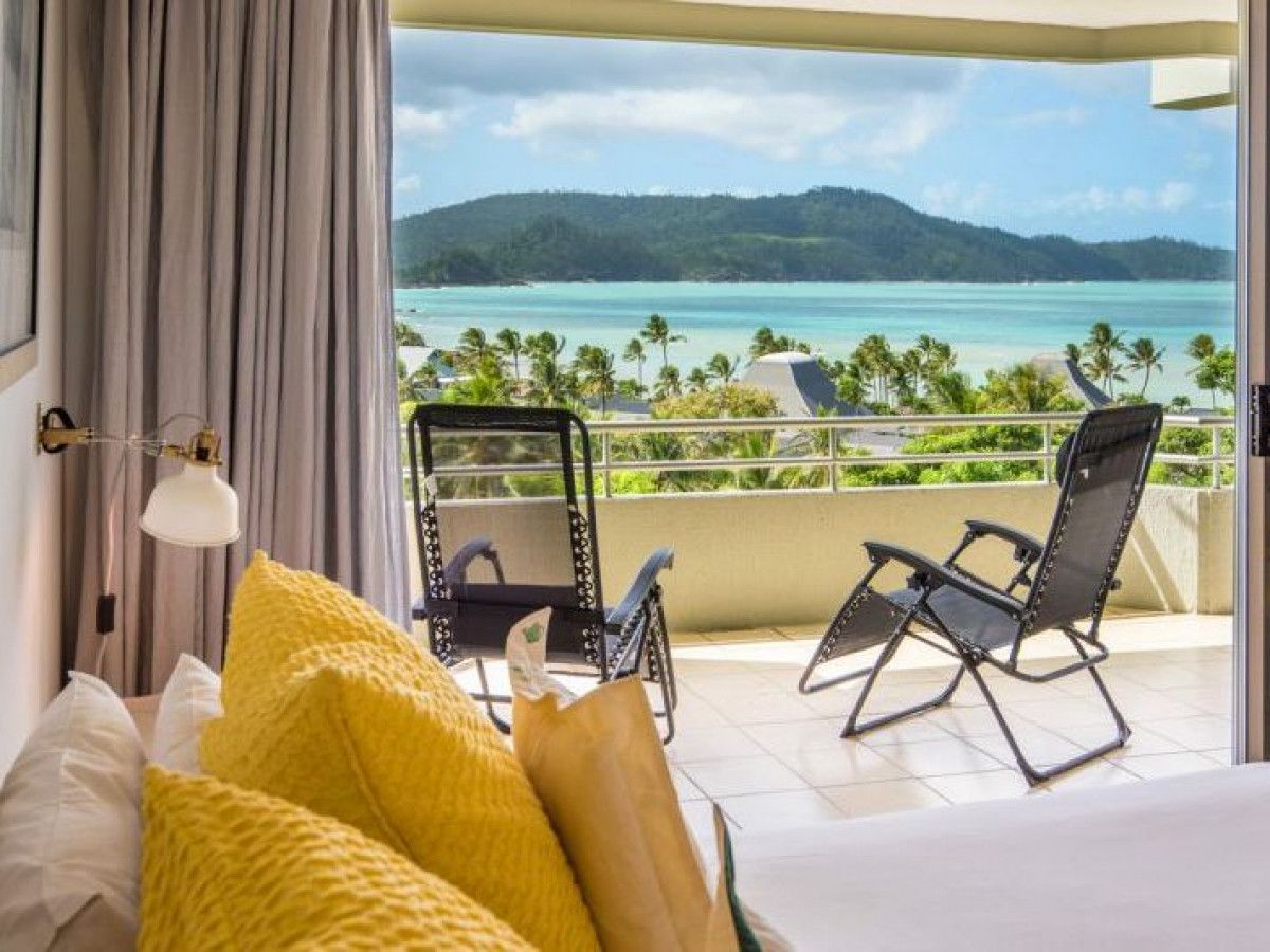 Poinciana 111 2 Marina Drive Hamilton Island Qld 4803 Domain