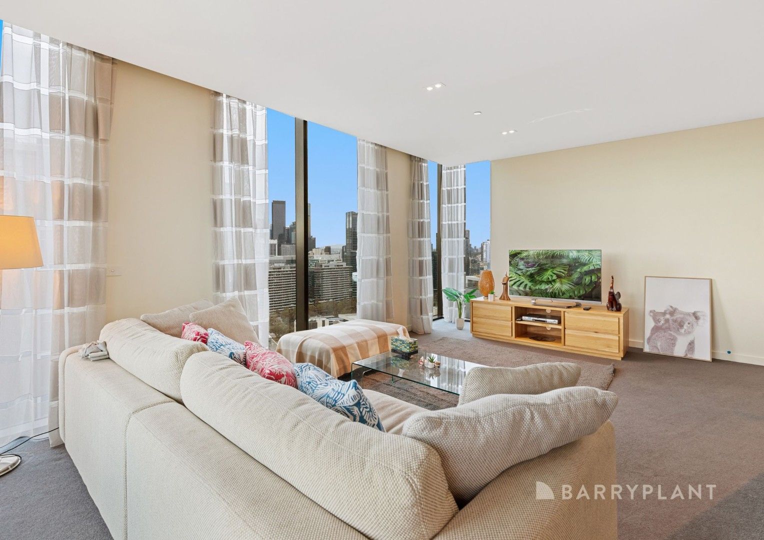 3 bedrooms Apartment / Unit / Flat in 285/8 Waterside Place DOCKLANDS VIC, 3008