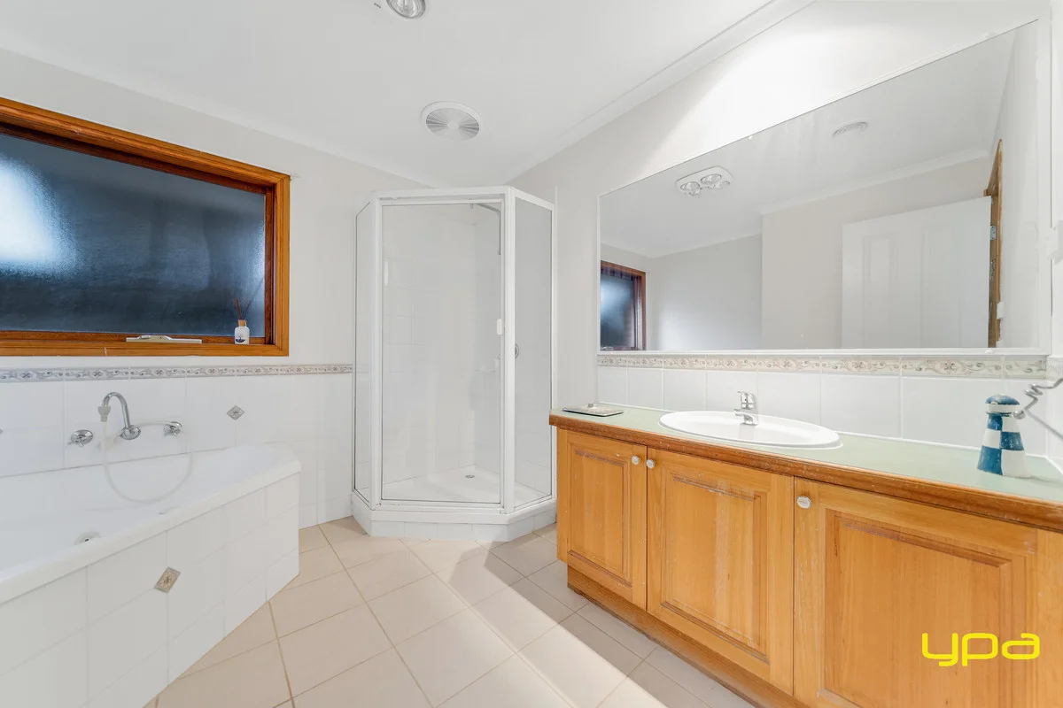 Additional image 8 of 18 Breamlea Way, Cranbourne West VIC 3977