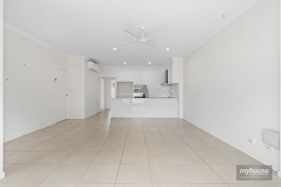 1/11 Roberts Street, South Toowoomba QLD 4350, Image 1